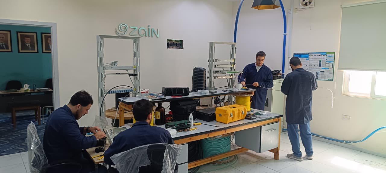 Madar Al-Saa Images 0.16013699634359646