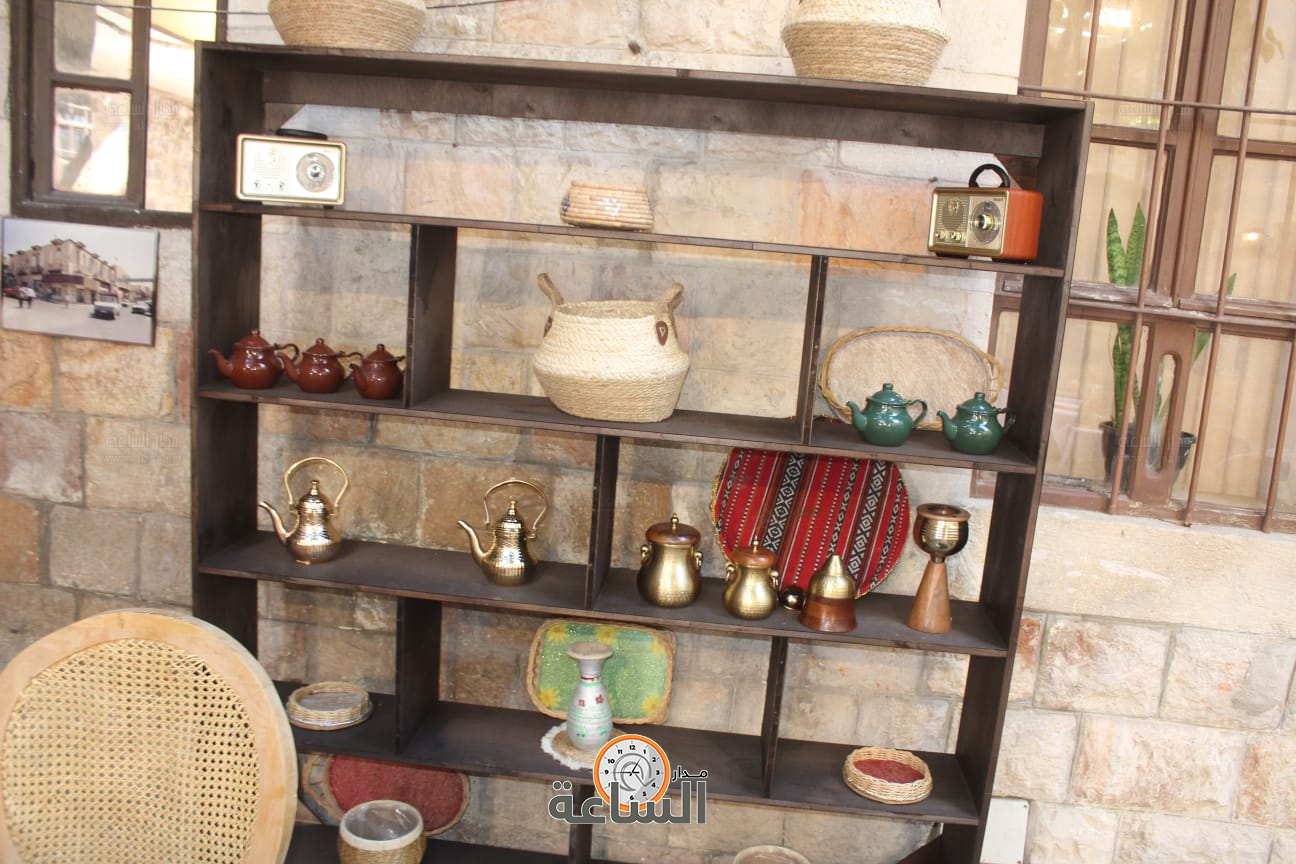 Madar Al-Saa Images 0.8025341626475667