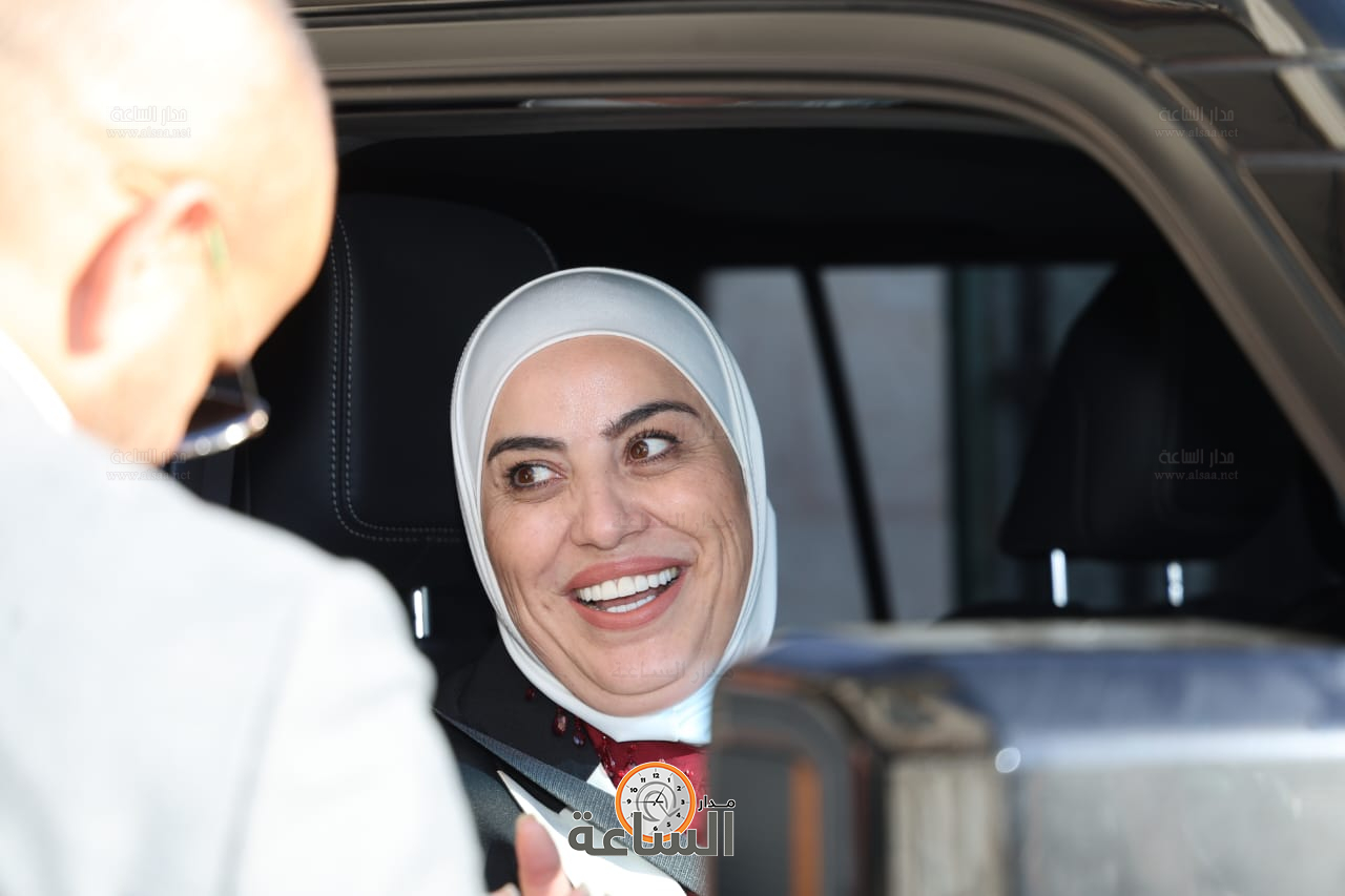 Madar Al-Saa Images 0.32057735470629833