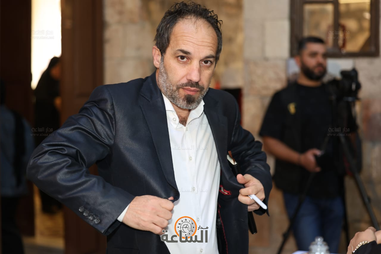 Madar Al-Saa Images 0.4274857774543386