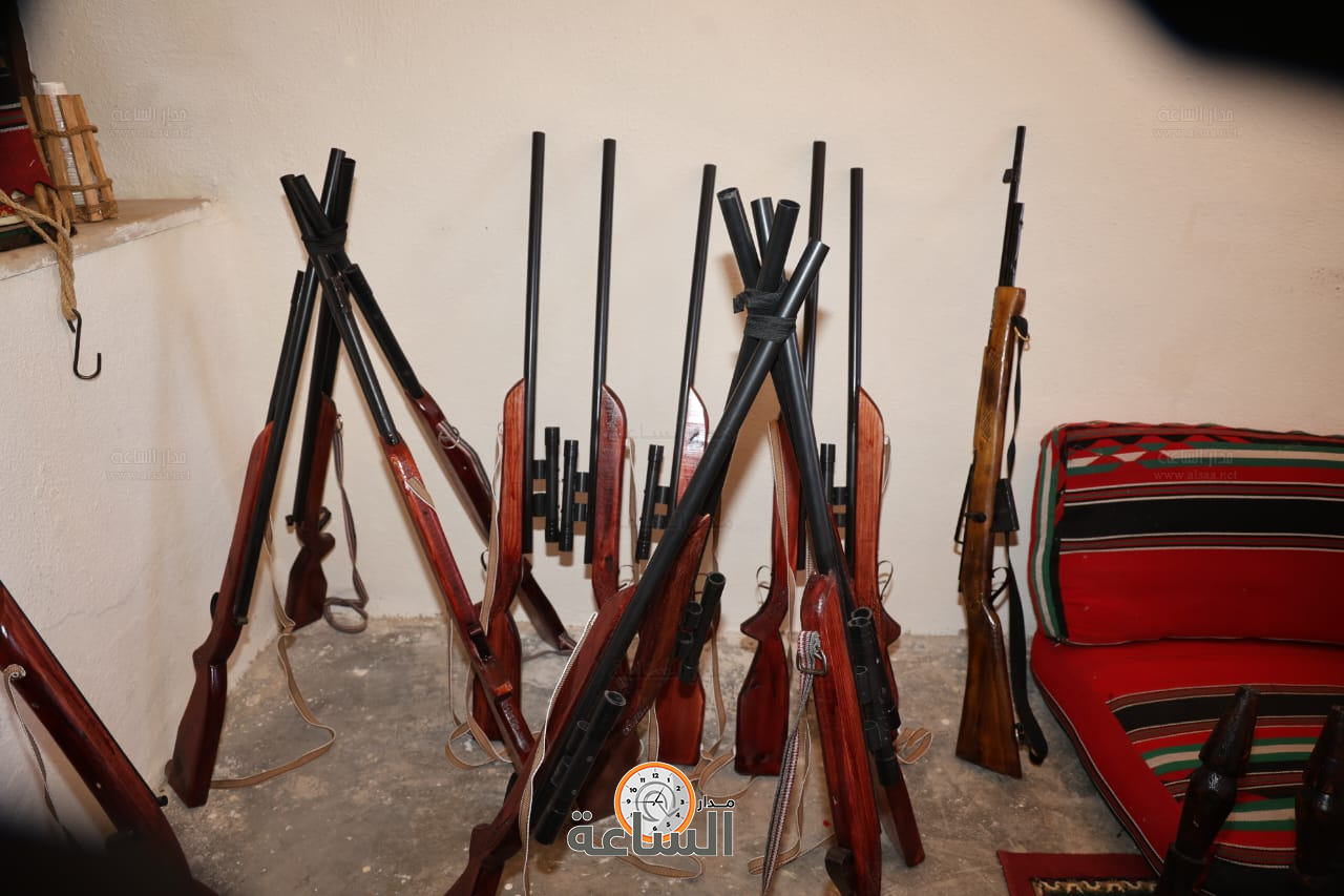 Madar Al-Saa Images 0.4636387868468488