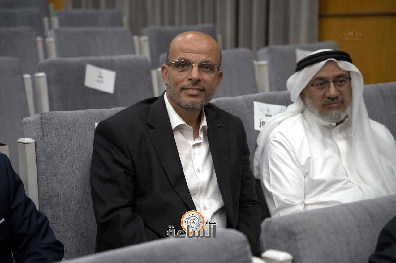 Madar Al-Saa Images 0.44775244288263805