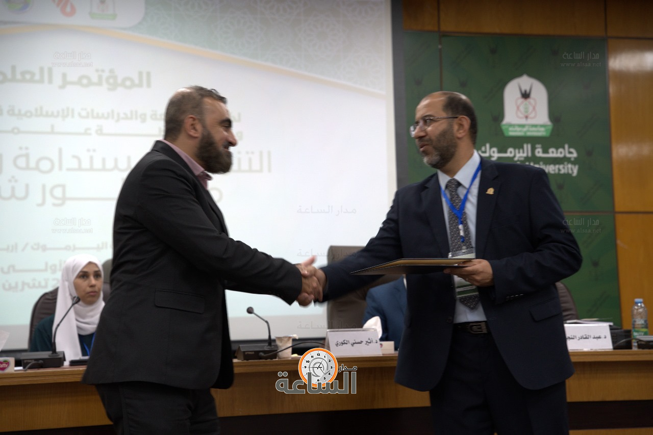 Madar Al-Saa Images 0.7454450890254792