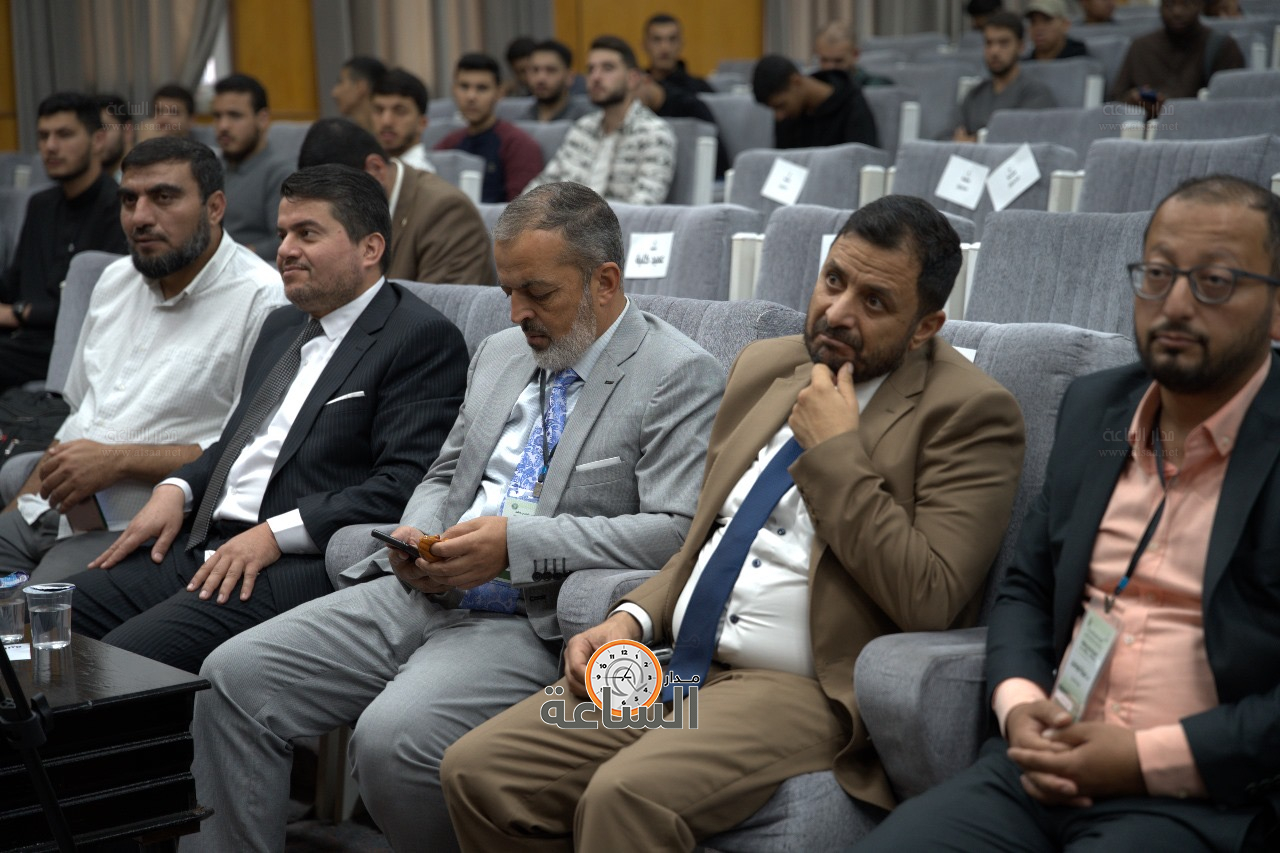 Madar Al-Saa Images 0.4305792343386873