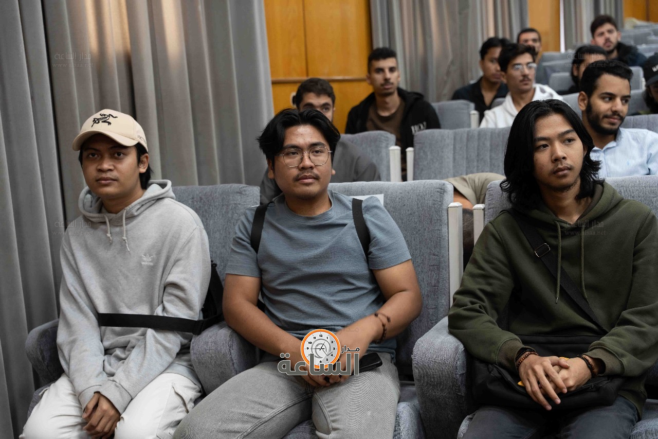 Madar Al-Saa Images 0.2463534040190558