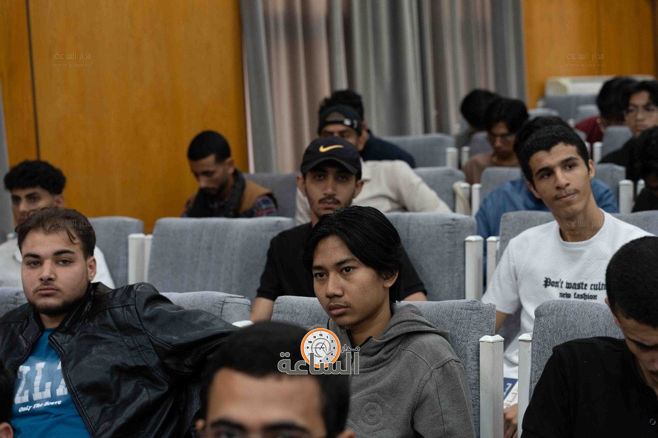 Madar Al-Saa Images 0.8328684596302116