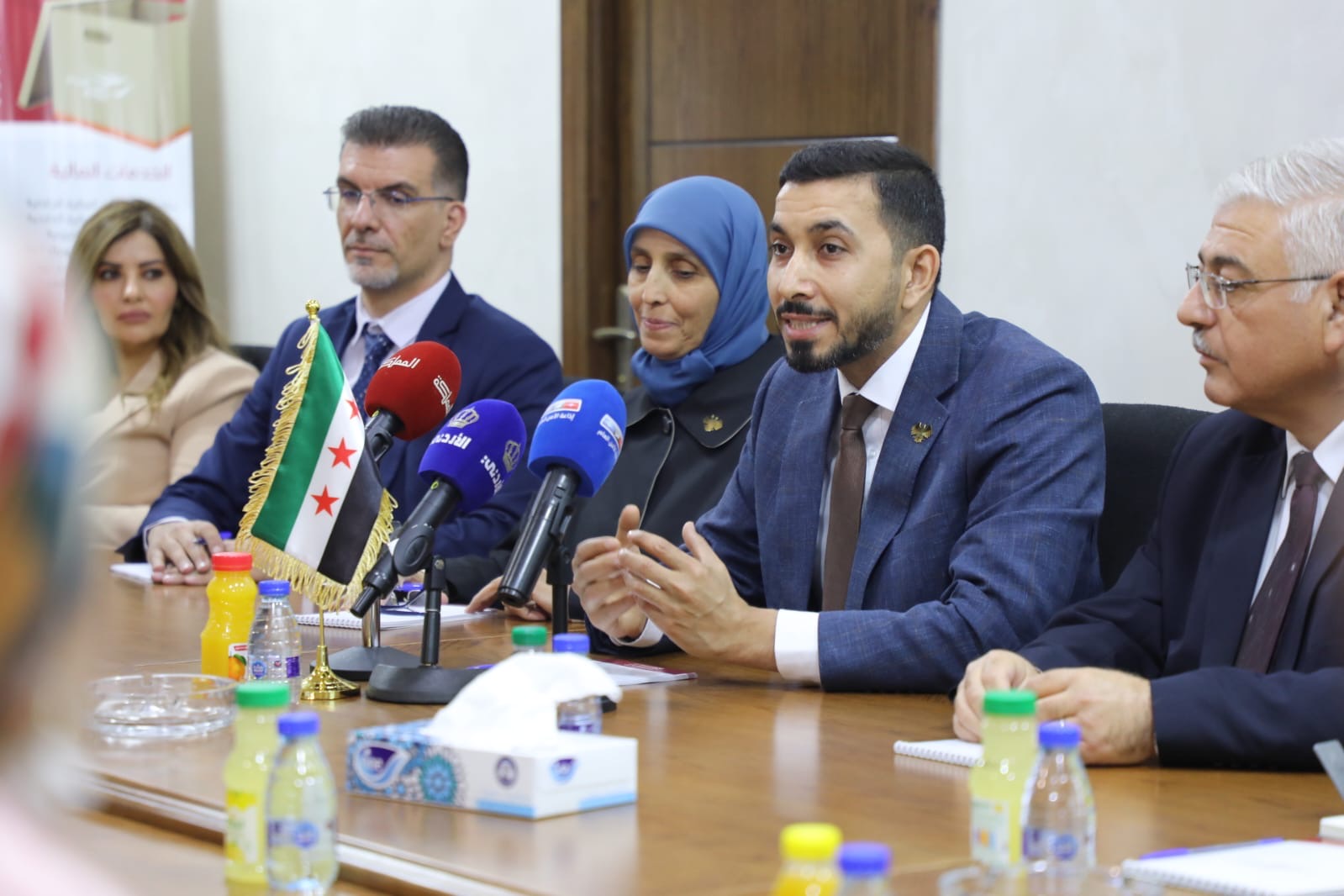 Madar Al-Saa Images 0.5667565144076497