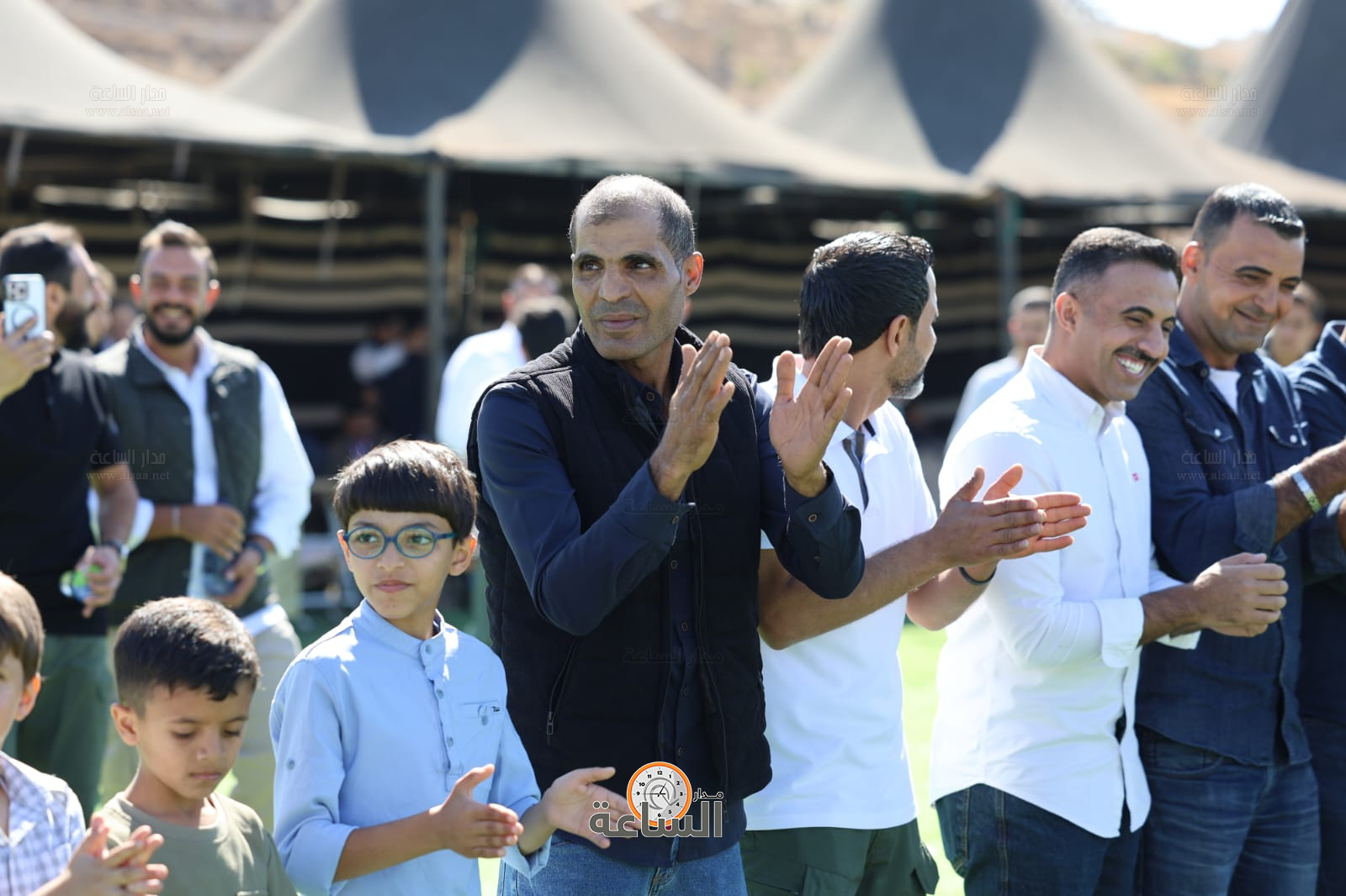 Madar Al-Saa Images 0.48095736416824975