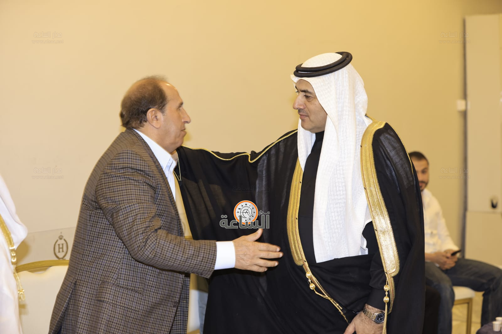 Madar Al-Saa Images 0.7102516984850752