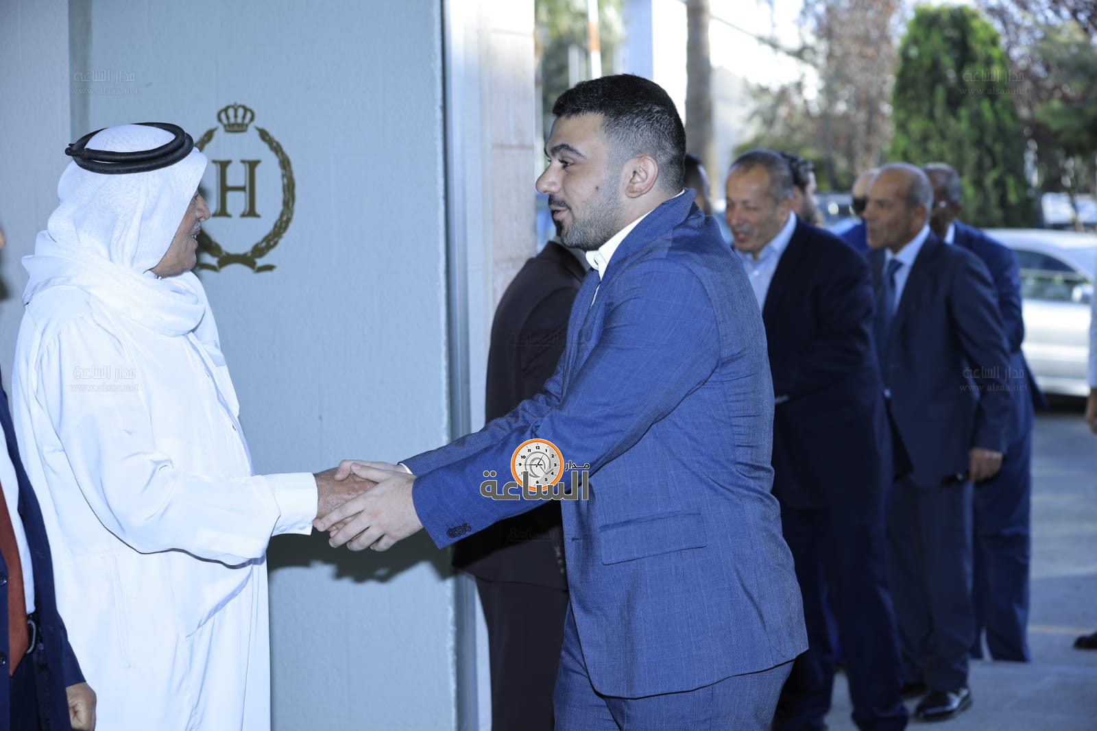 Madar Al-Saa Images 0.8759417922629456