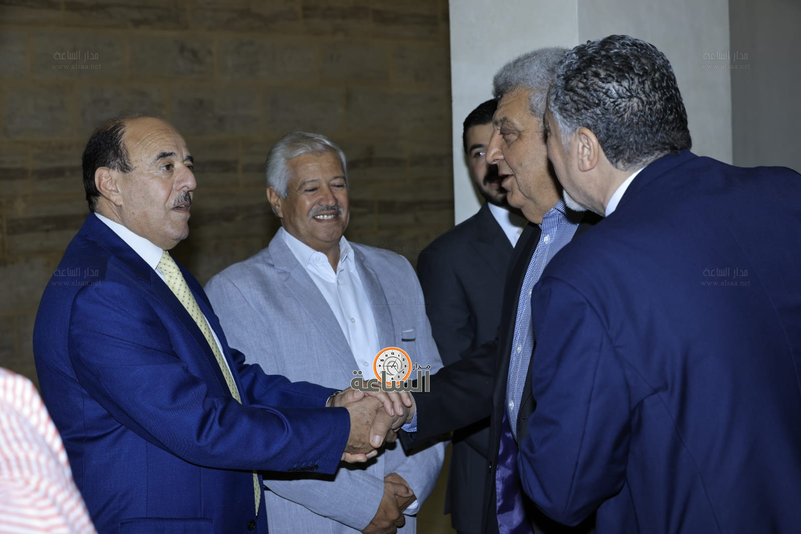 Madar Al-Saa Images 0.25592359273395526