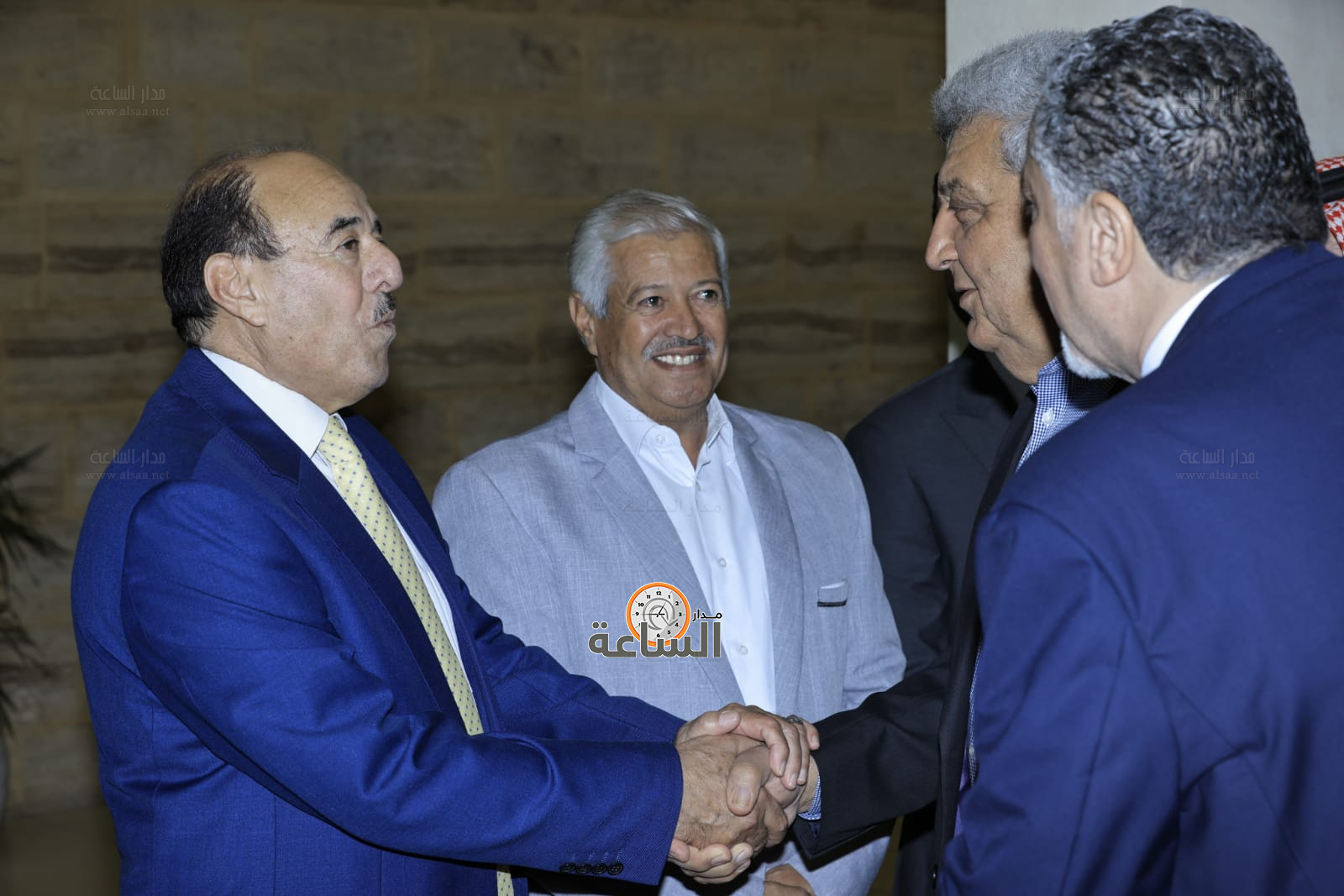 Madar Al-Saa Images 0.4438357766354649