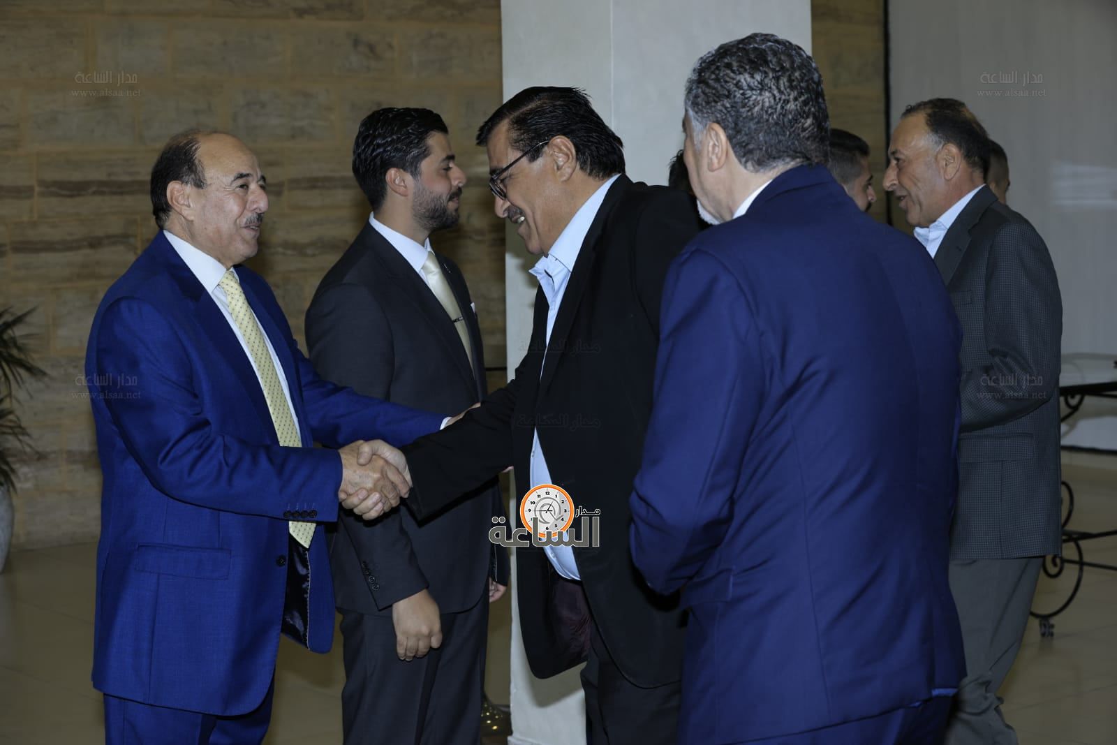 Madar Al-Saa Images 0.32606103860202207