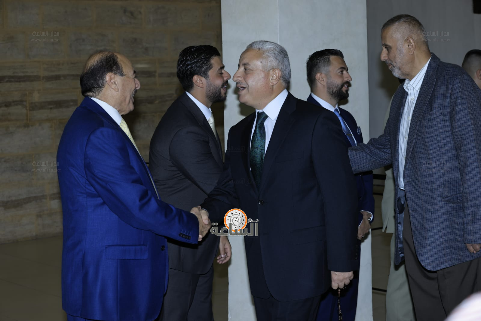 Madar Al-Saa Images 0.8546312243947317