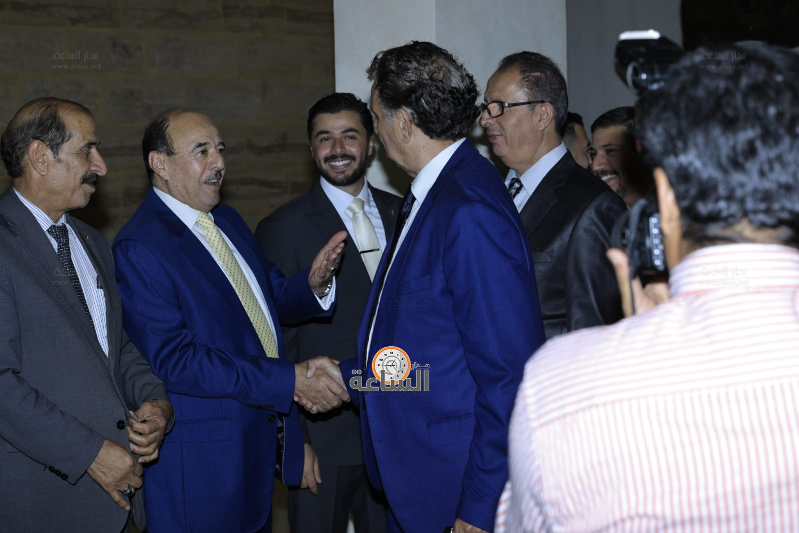 Madar Al-Saa Images 0.4355449176999754