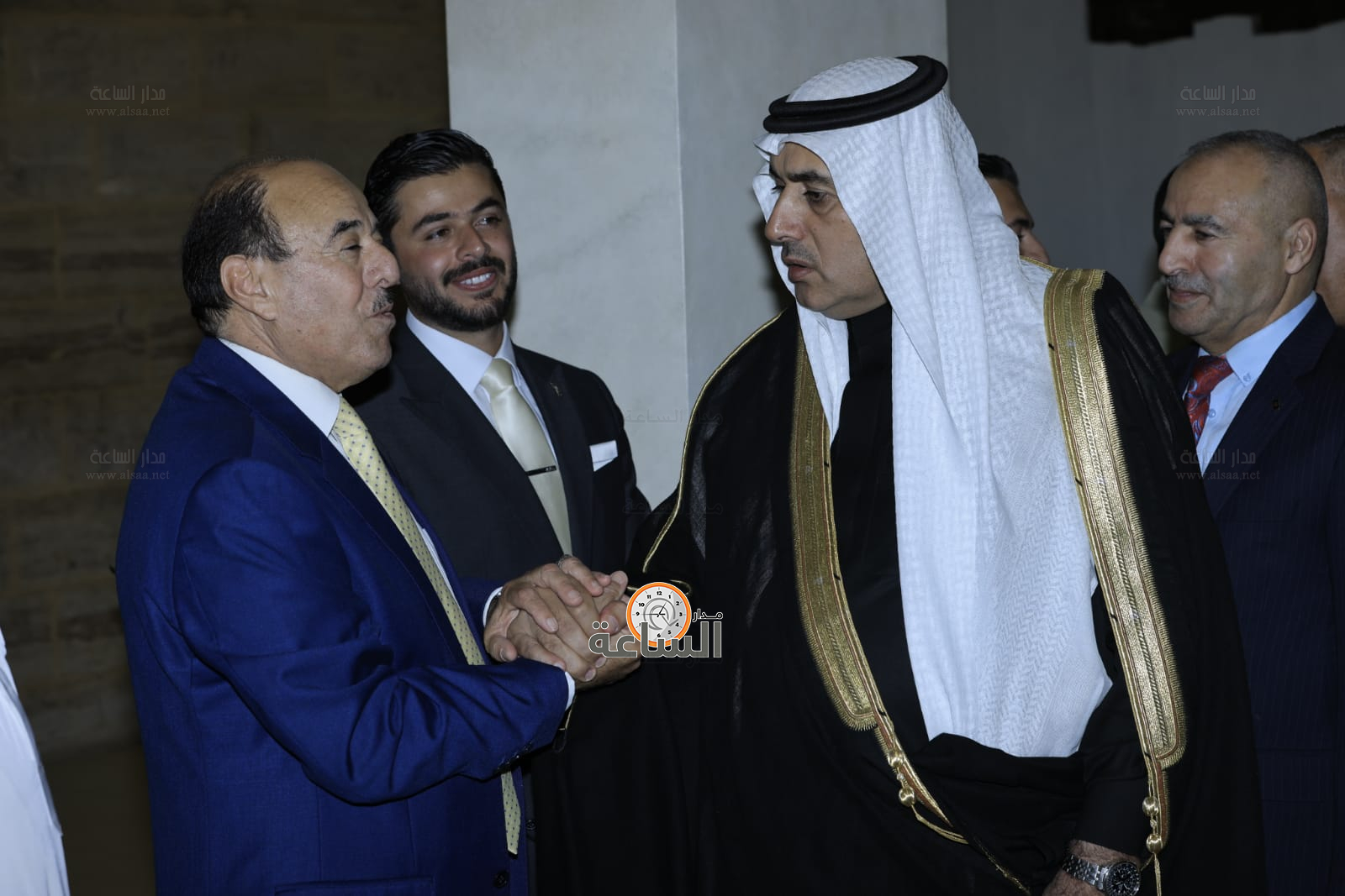 Madar Al-Saa Images 0.2412789246763809