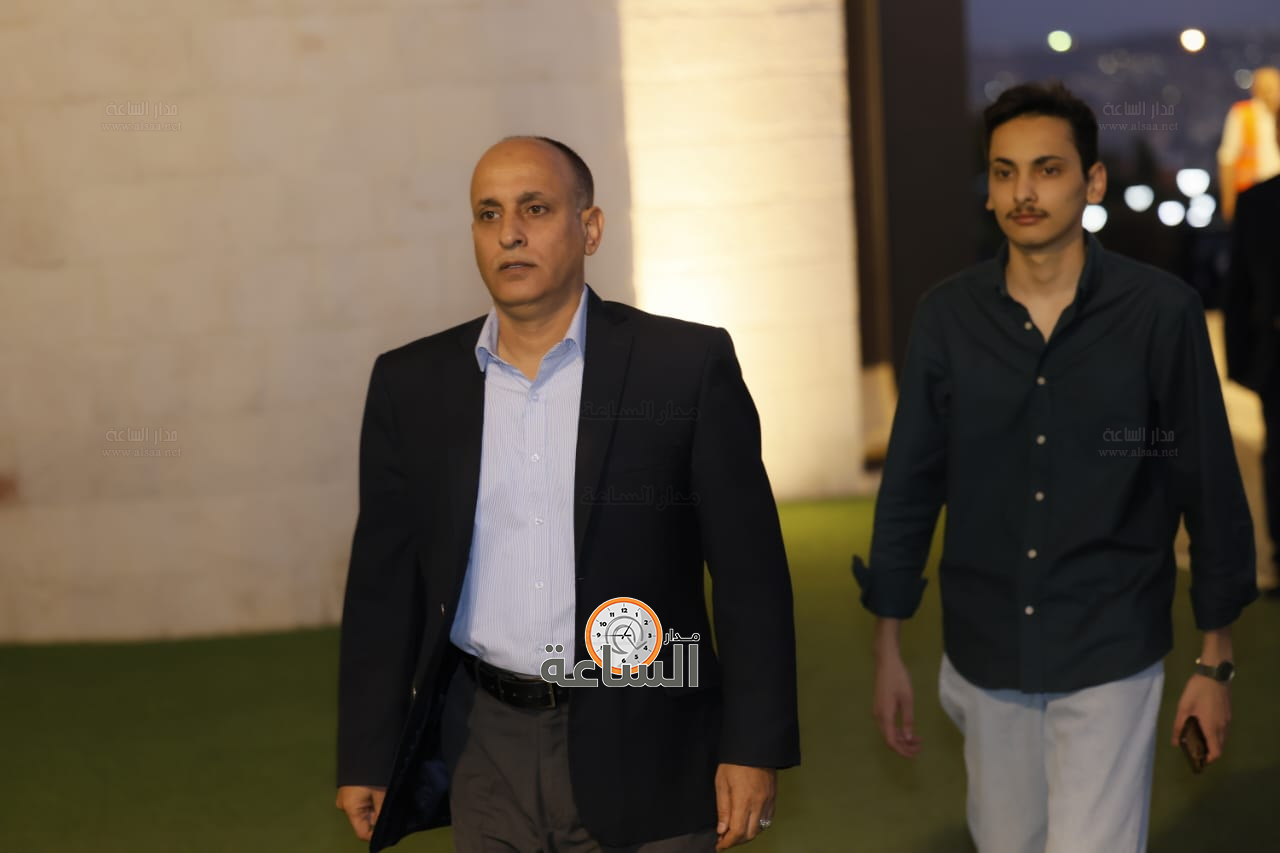 Madar Al-Saa Images 0.7839605410611272