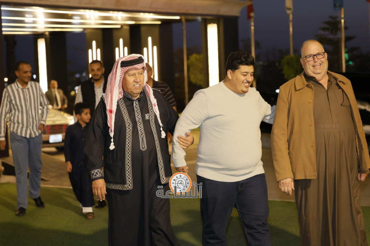 Madar Al-Saa Images 0.14150119774759717