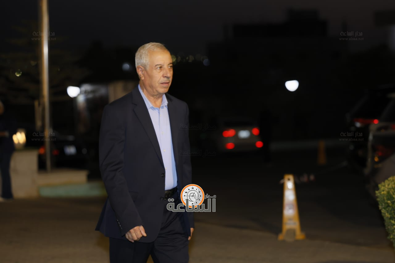 Madar Al-Saa Images 0.36377481220269414