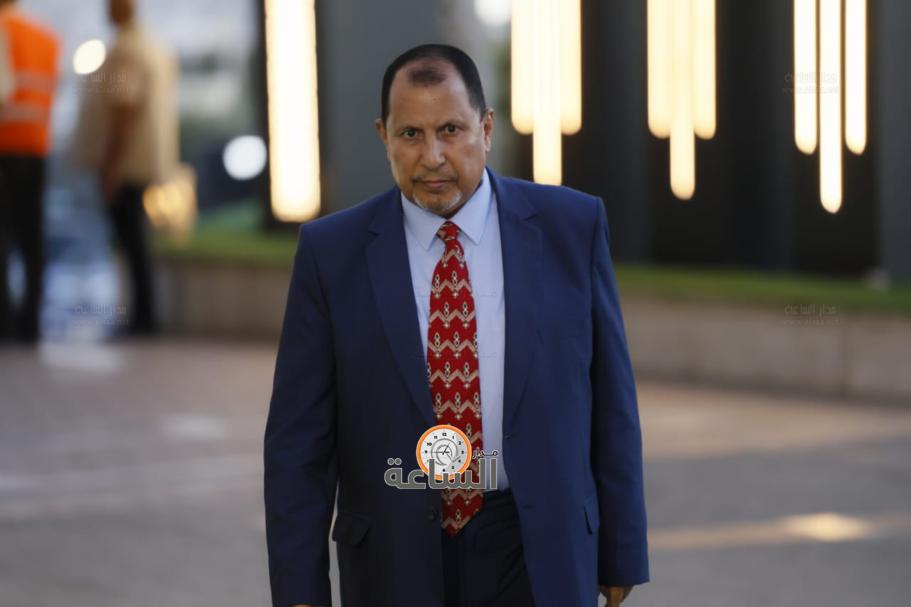 Madar Al-Saa Images 0.4078889836752949