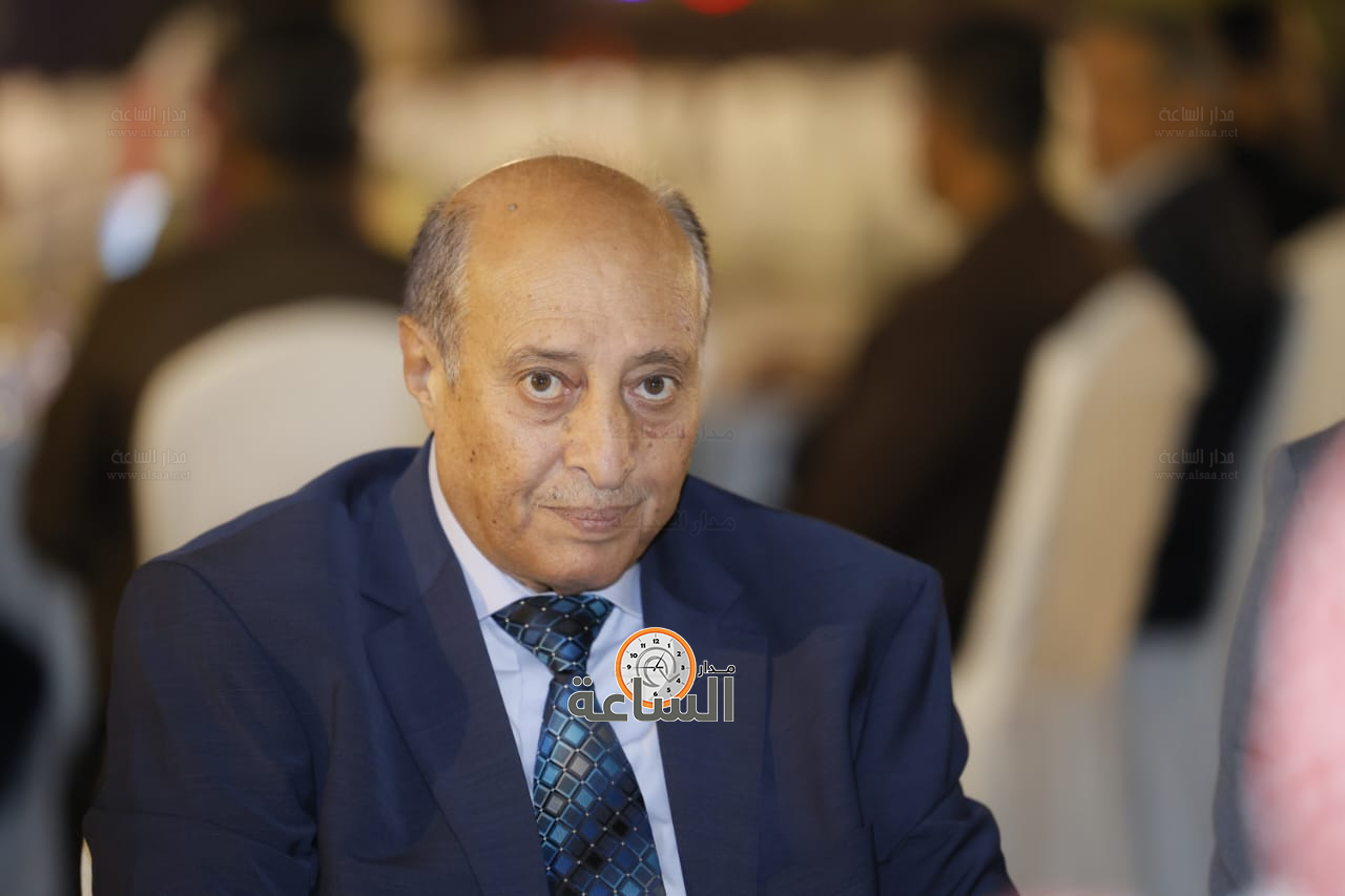 Madar Al-Saa Images 0.9884573381555867