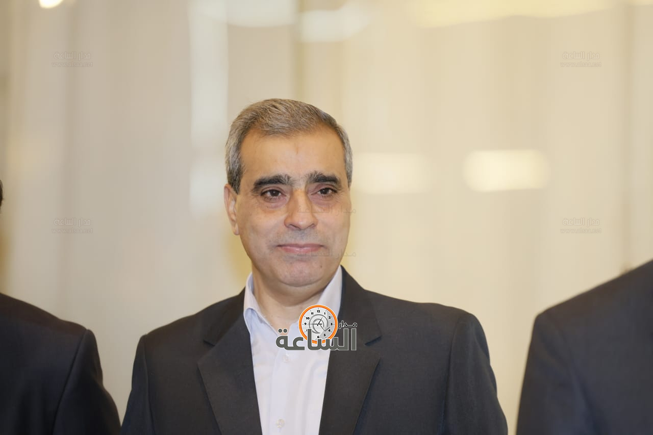 Madar Al-Saa Images 0.7655779888247628