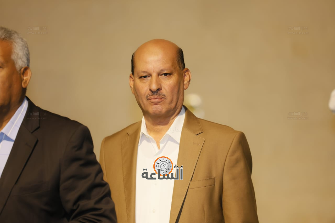 Madar Al-Saa Images 0.8161852856021509