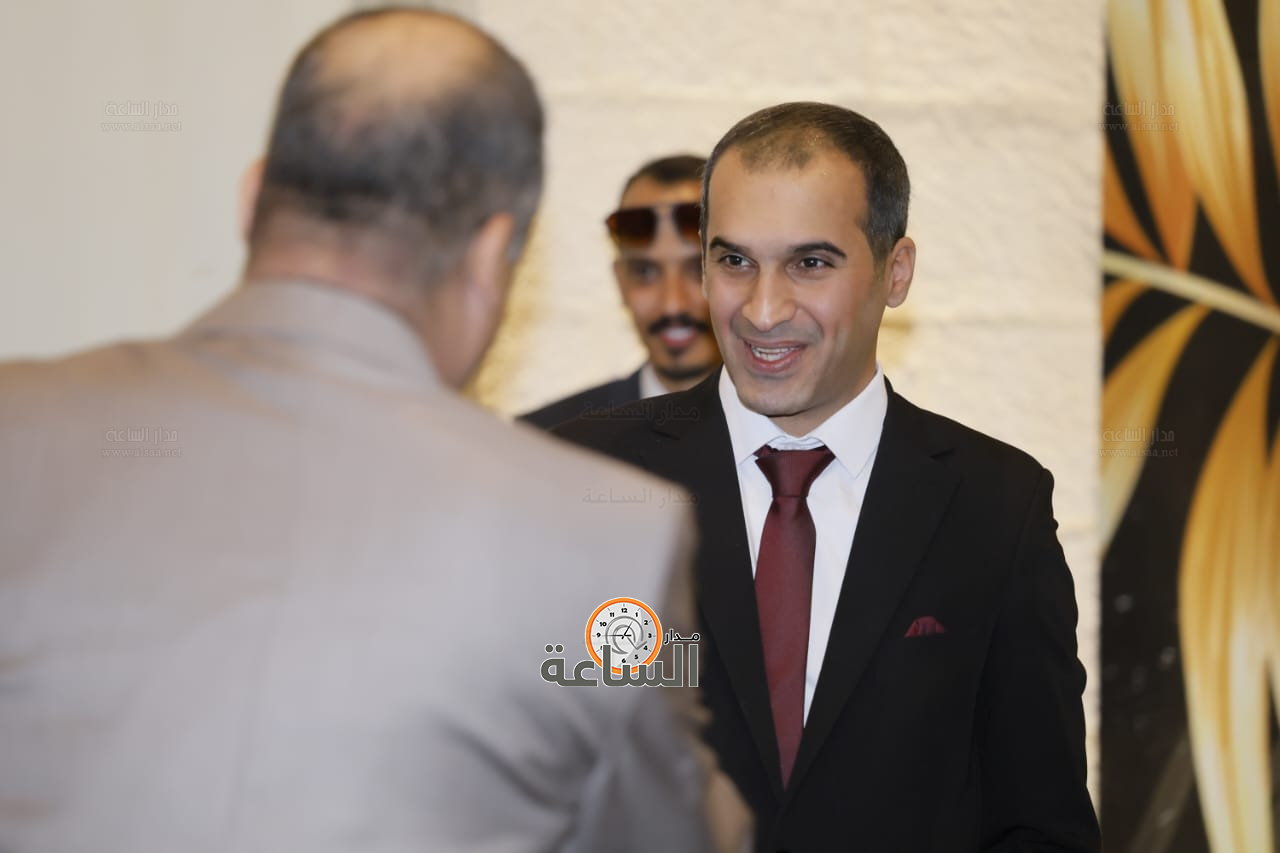 Madar Al-Saa Images 0.36843555545788464