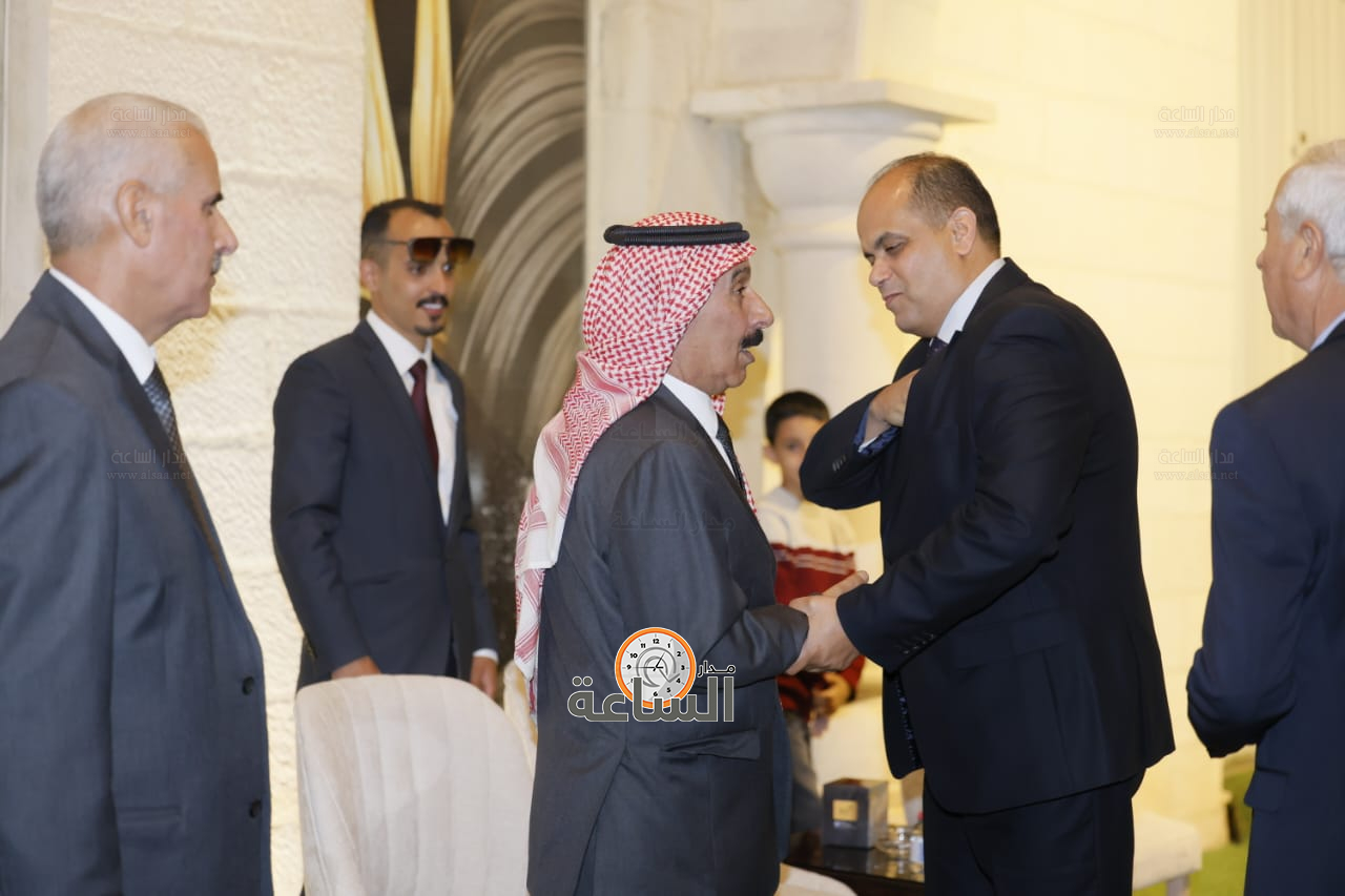 Madar Al-Saa Images 0.2297074591470324