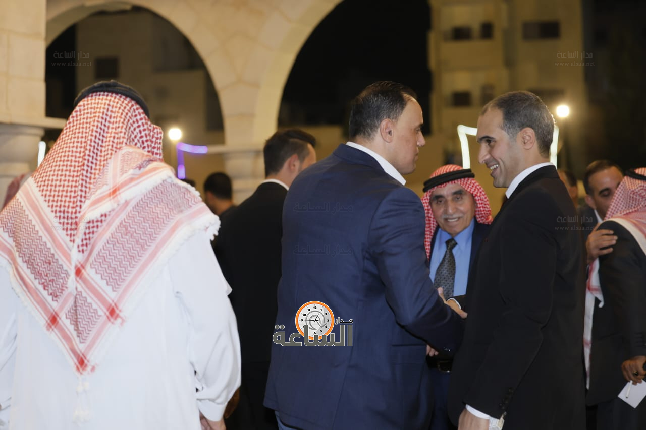 Madar Al-Saa Images 0.10874278616517308