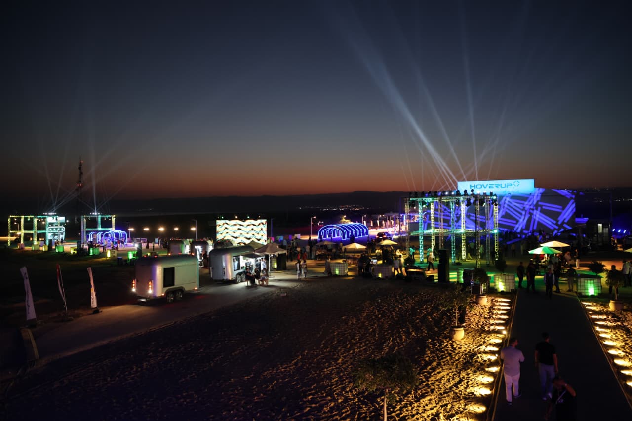 Madar Al-Saa Images 0.736812294470714