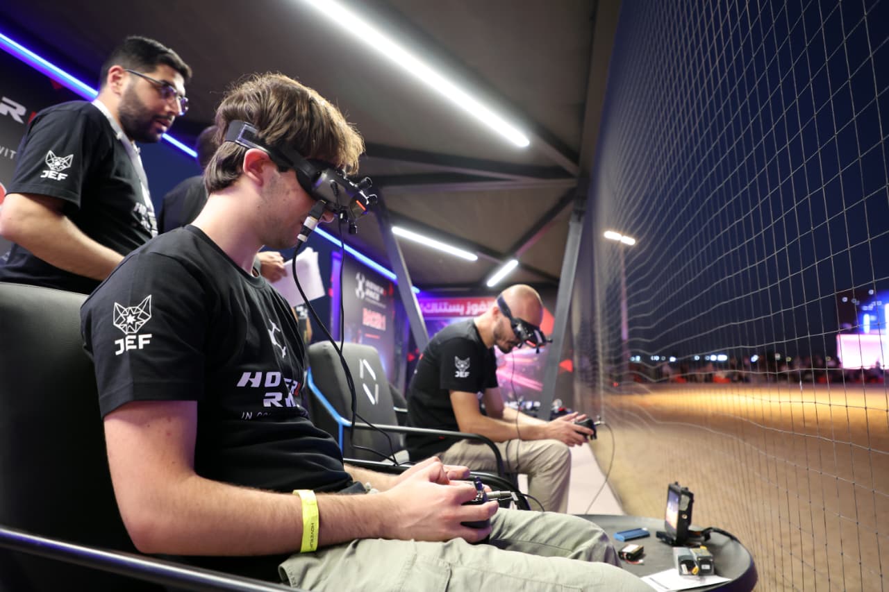 Madar Al-Saa Images 0.42245090155350074