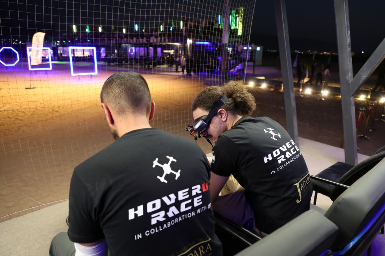 Madar Al-Saa Images 0.6036391695585873