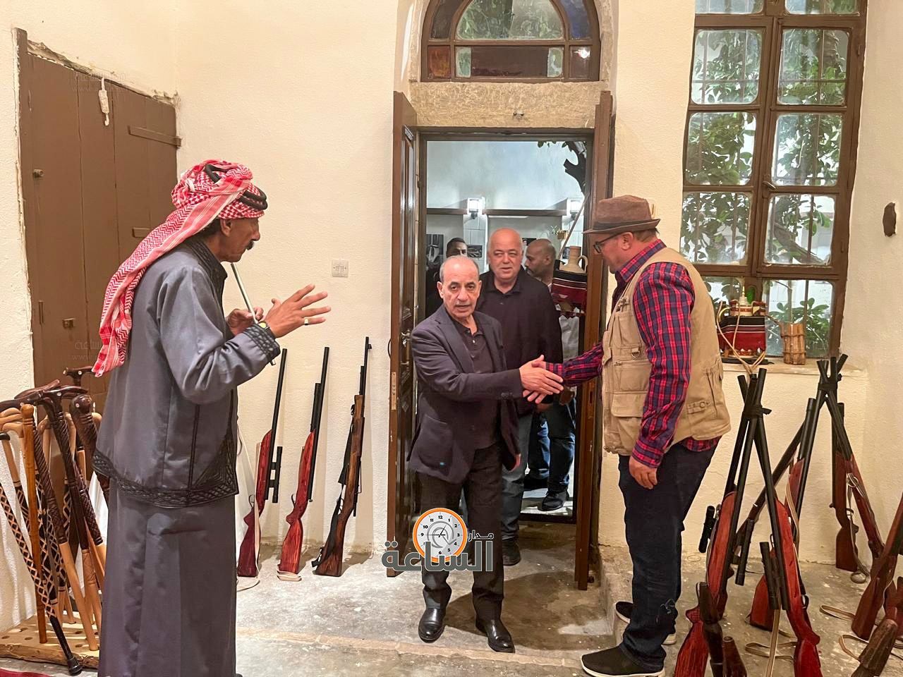 Madar Al-Saa Images 0.909202134214127