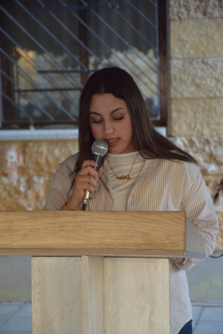 Madar Al-Saa Images 0.8140405481832285