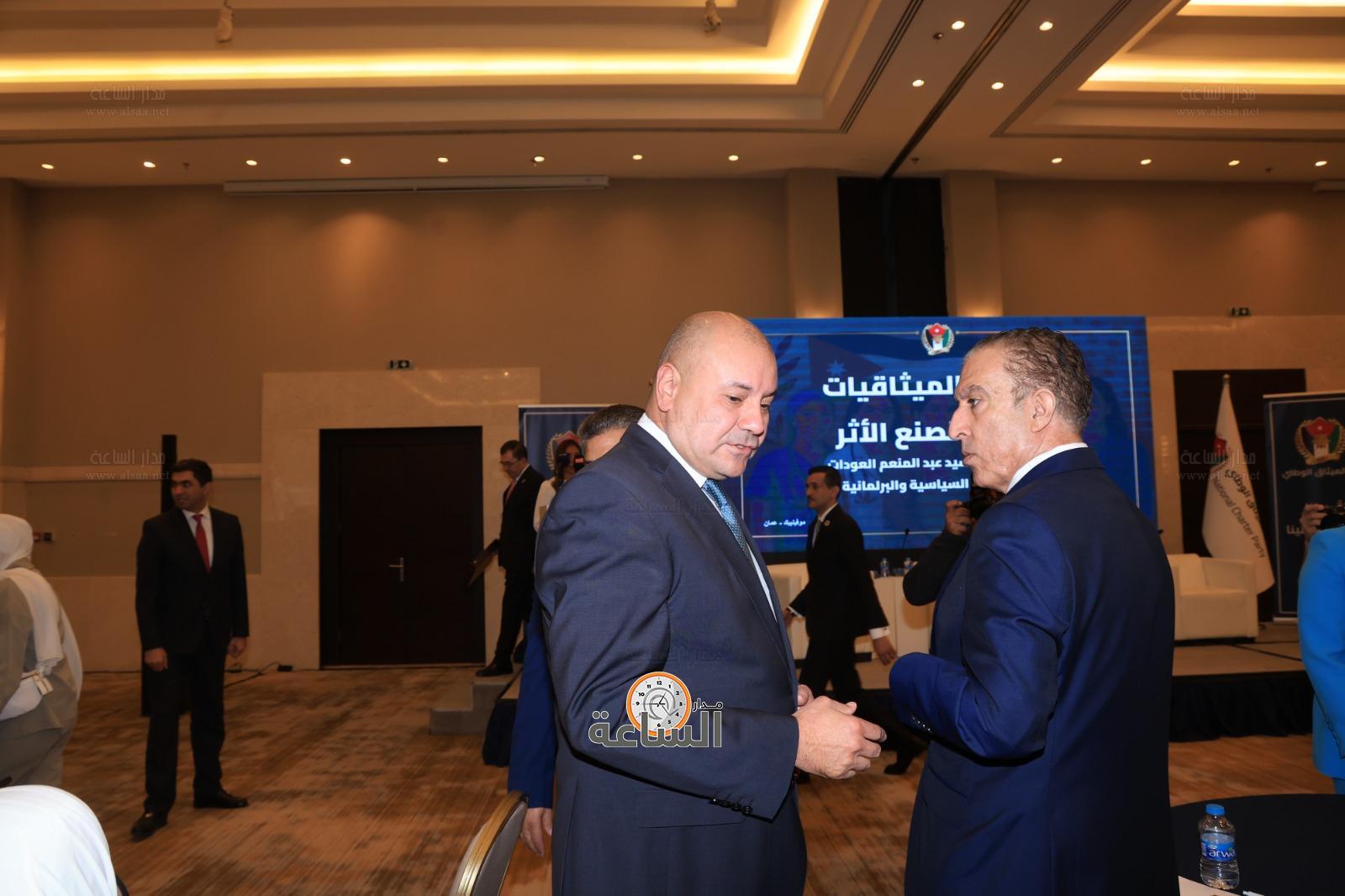 Madar Al-Saa Images 0.8718863545496192