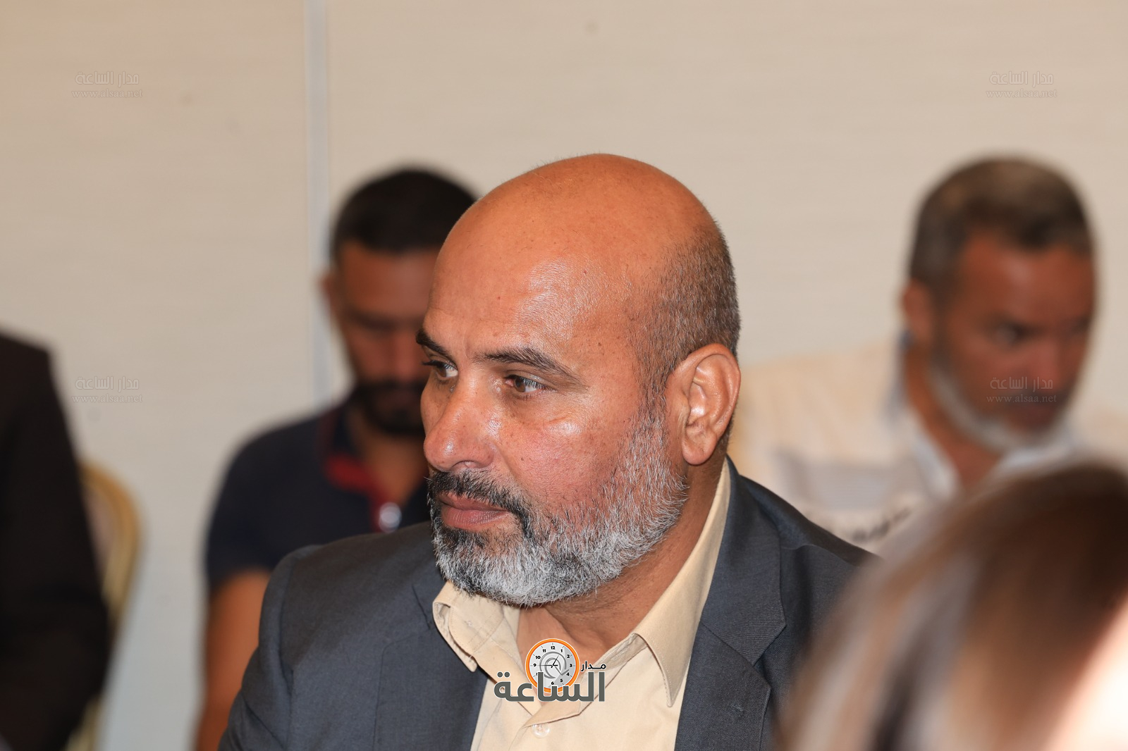 Madar Al-Saa Images 0.4715162131559604