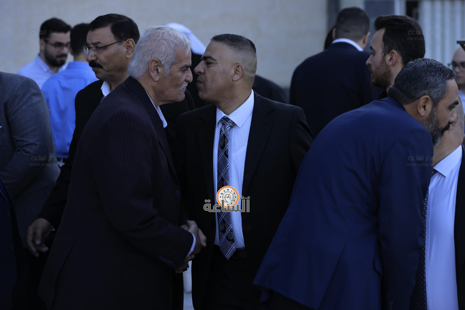 Madar Al-Saa Images 0.38327873647106514