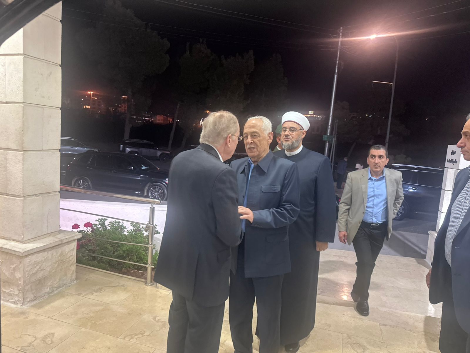 Madar Al-Saa Images 0.8022907449638317