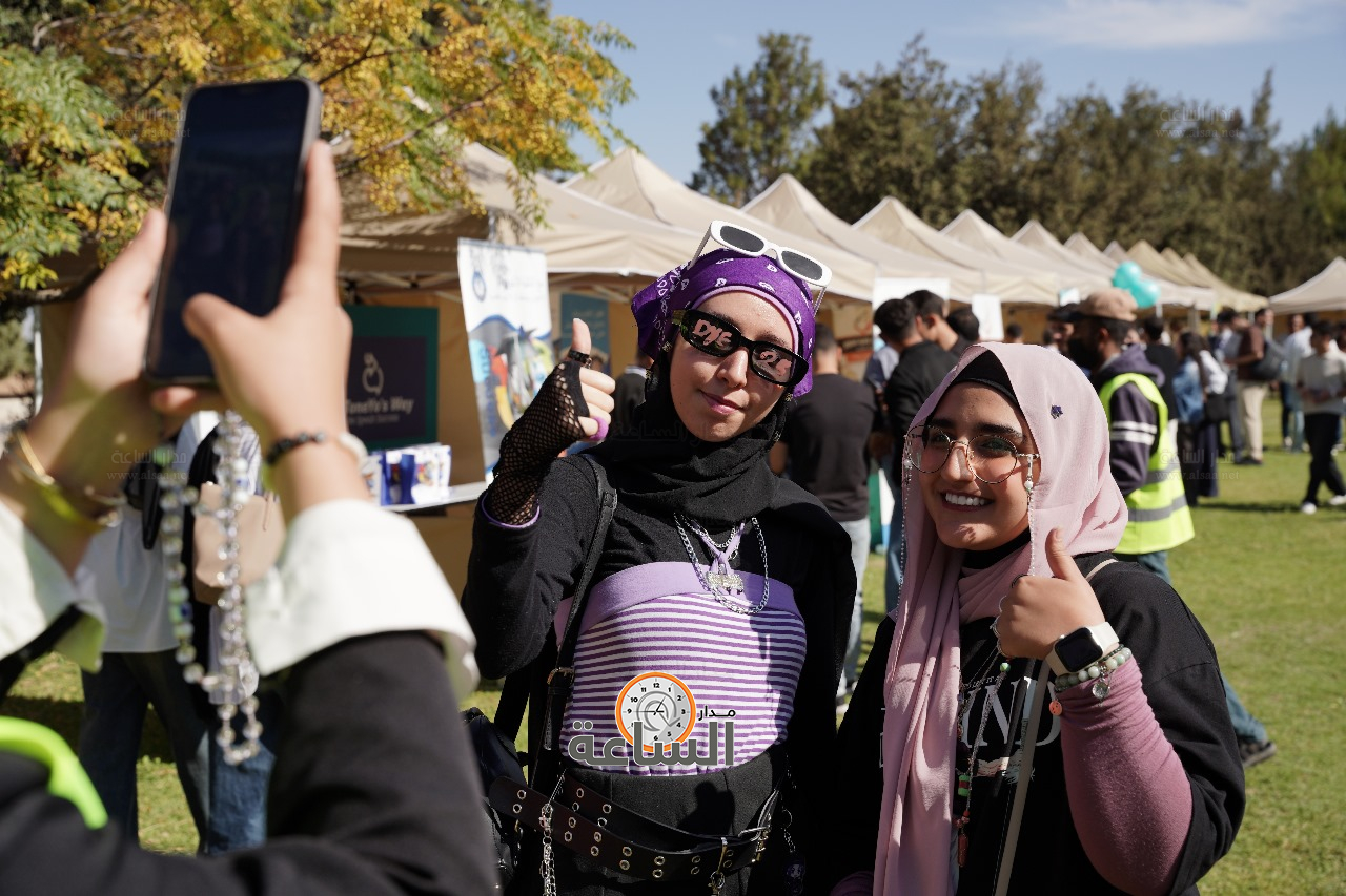 Madar Al-Saa Images 0.04205101478498385