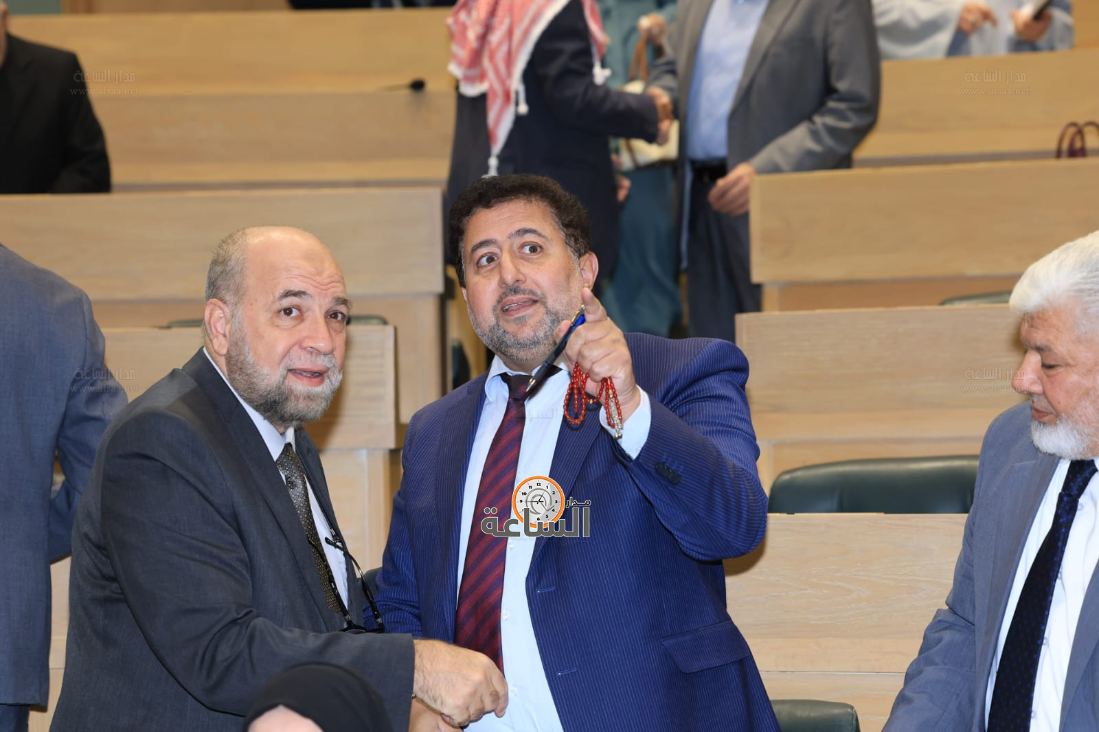 Madar Al-Saa Images 0.417333334116742