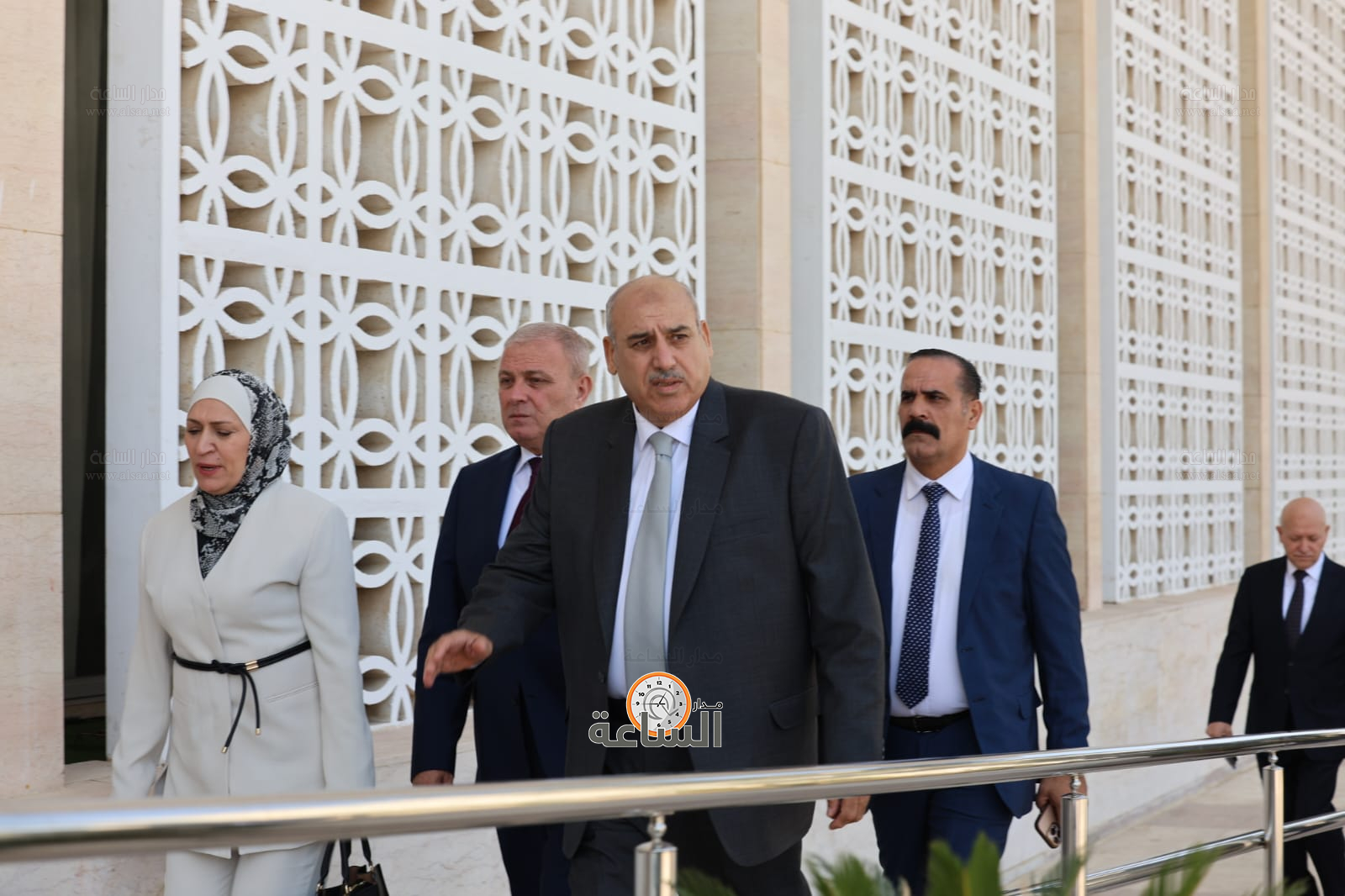 Madar Al-Saa Images 0.648474349208848