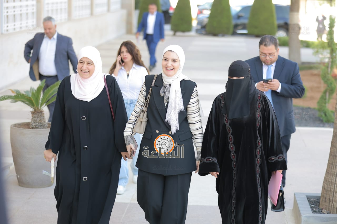 Madar Al-Saa Images 0.2476607636038608