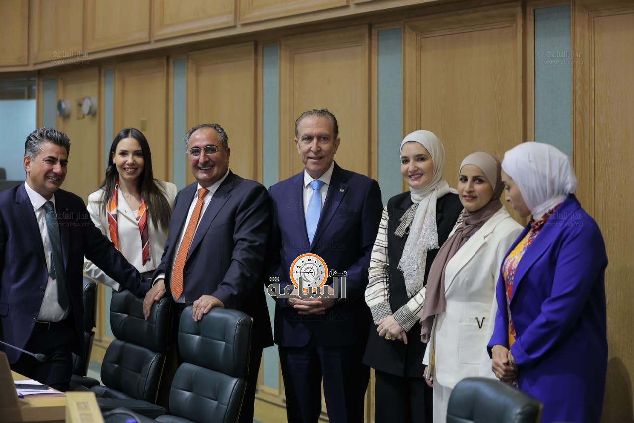 Madar Al-Saa Images 0.34817908440441836