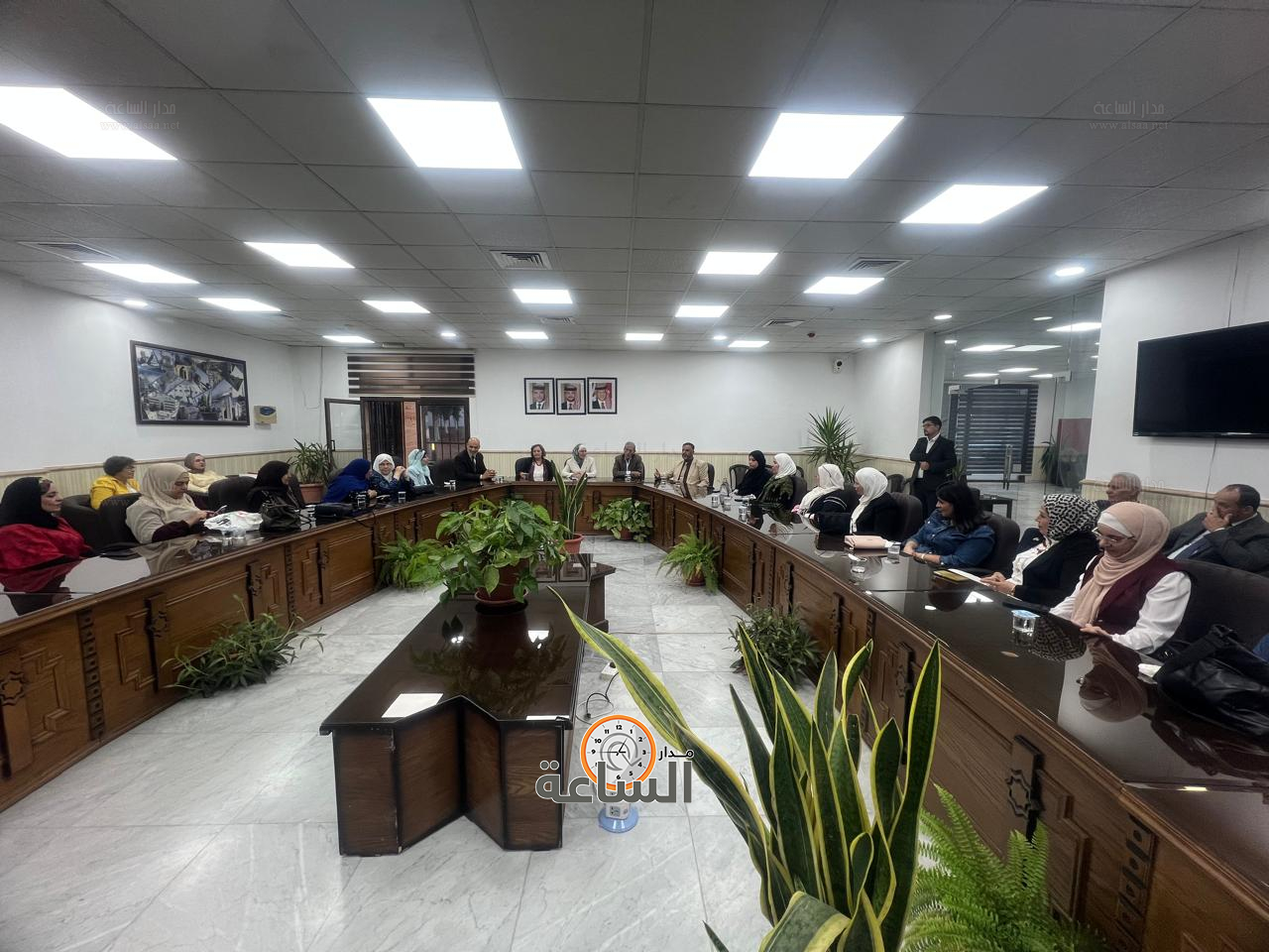 Madar Al-Saa Images 0.7562137482342227