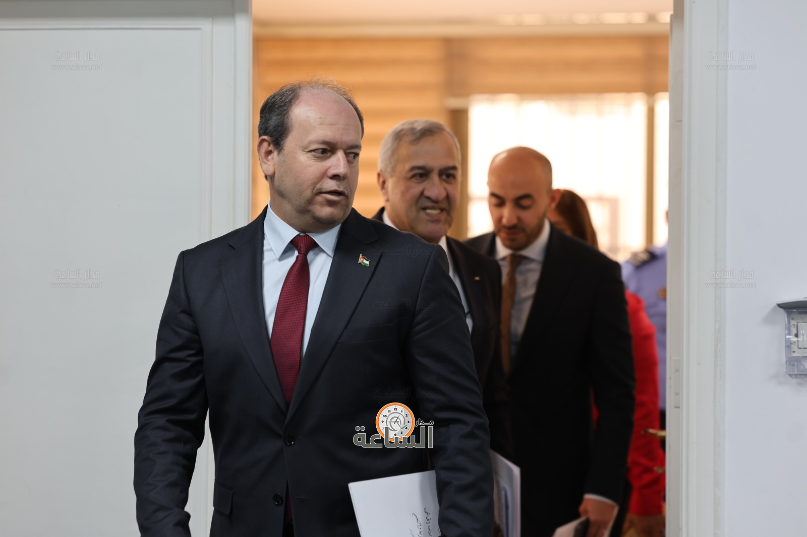 Madar Al-Saa Images 0.7220309538136337