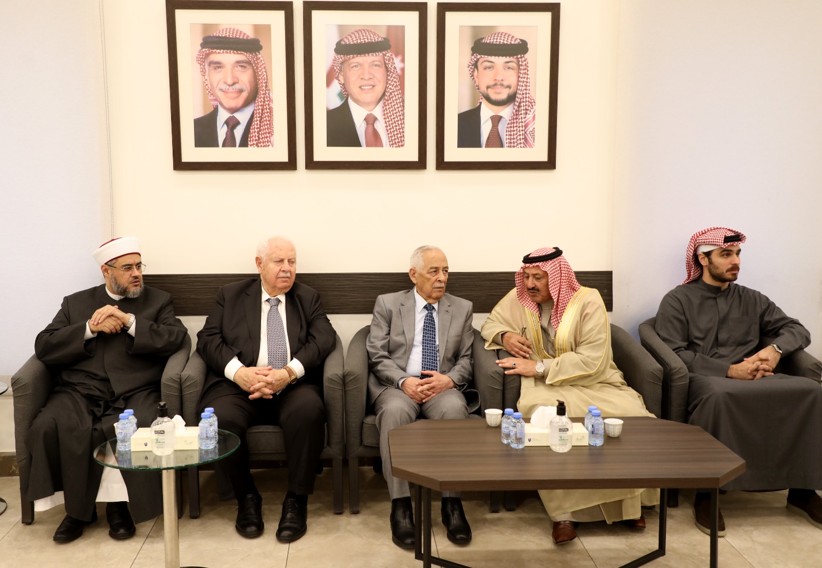 Madar Al-Saa Images 0.4405629832675353