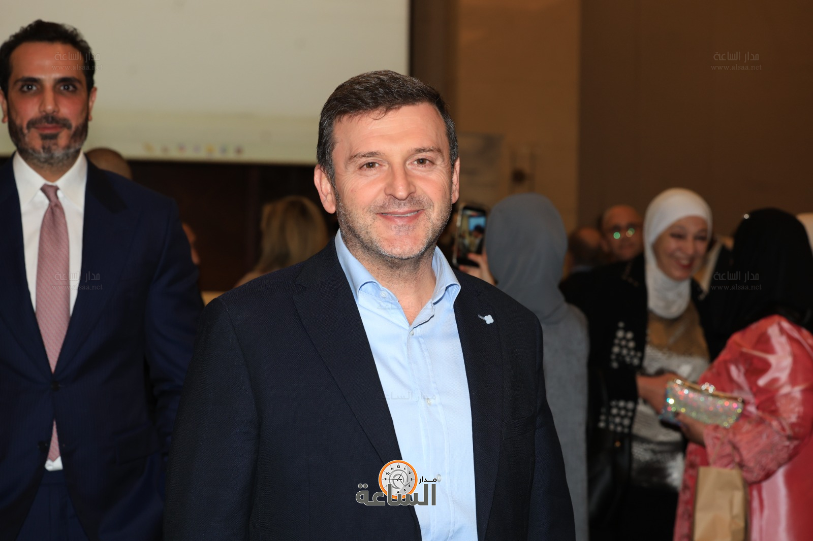 Madar Al-Saa Images 0.1335989312149648