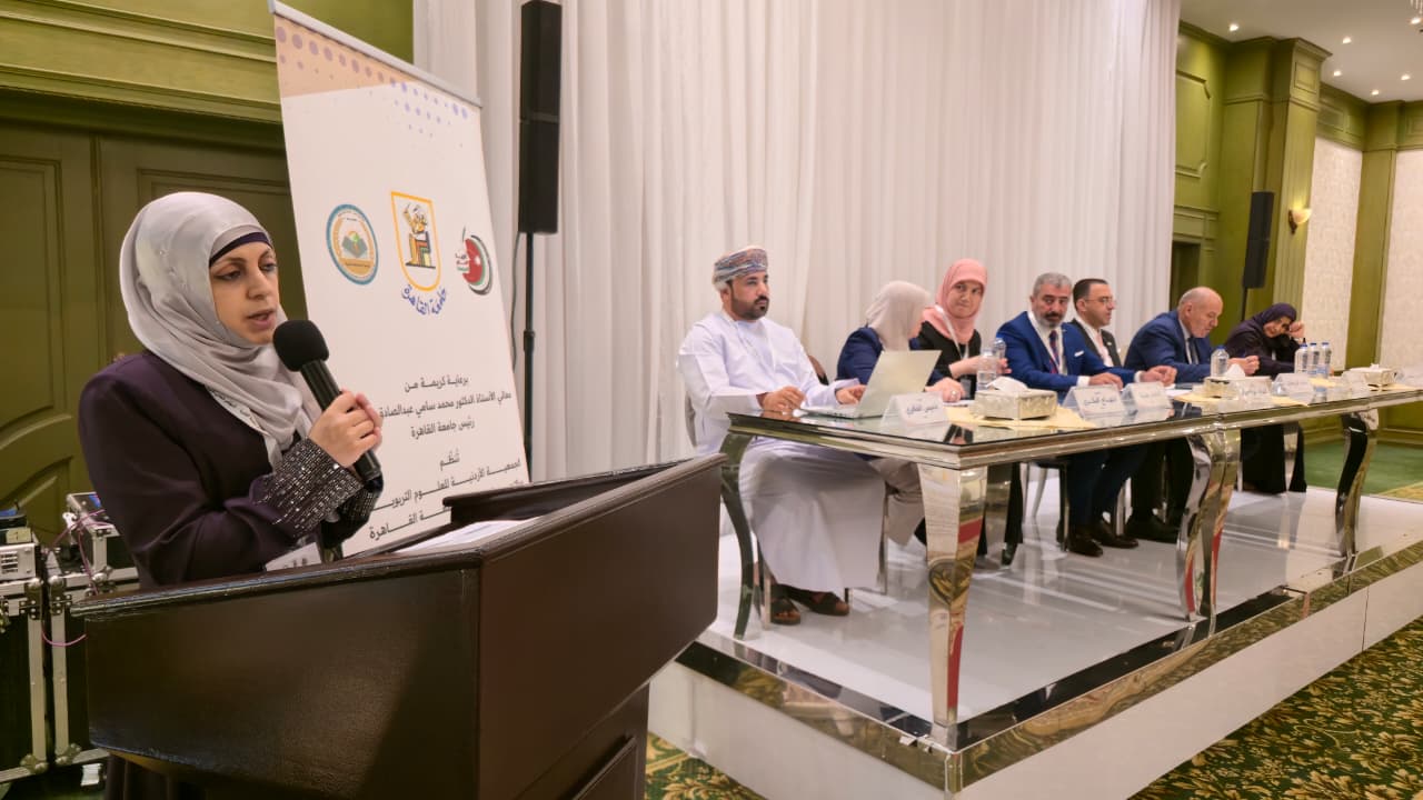 Madar Al-Saa Images 0.7839101419442468