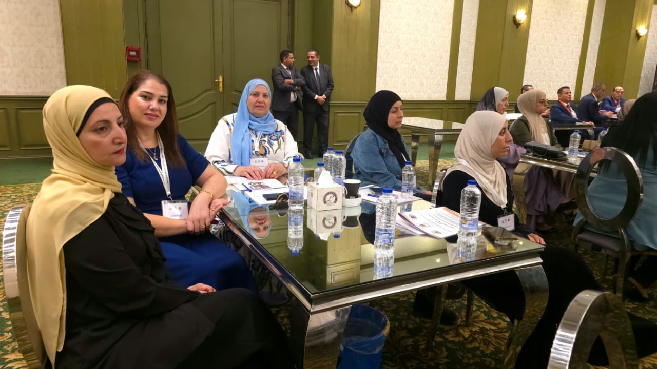 Madar Al-Saa Images 0.4926206382666174